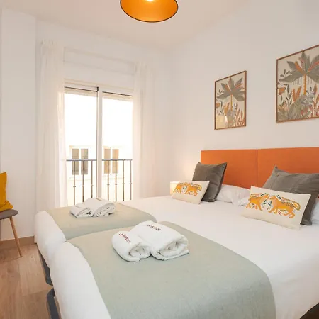 C21 Trendy 2 Bdr & Parking Downtown Apartment Malaga Exterior photo