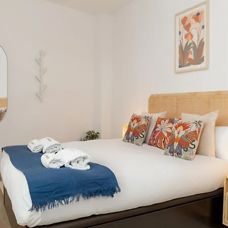 C21 Trendy 2 Bdr & Parking Downtown Apartment Malaga Exterior photo