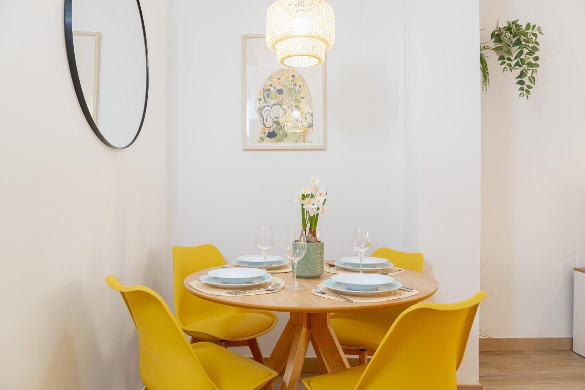 C21 Trendy 2 Bdr & Parking Downtown Apartament *